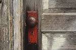 door-1110671_1920.jpg