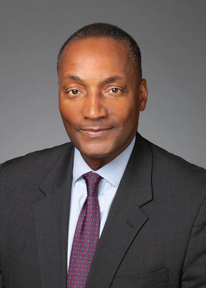 Tim Hannon's most recent professional headshot .jpg
