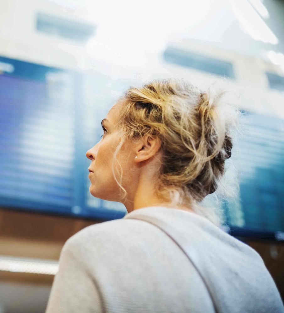 womanairport.jpg